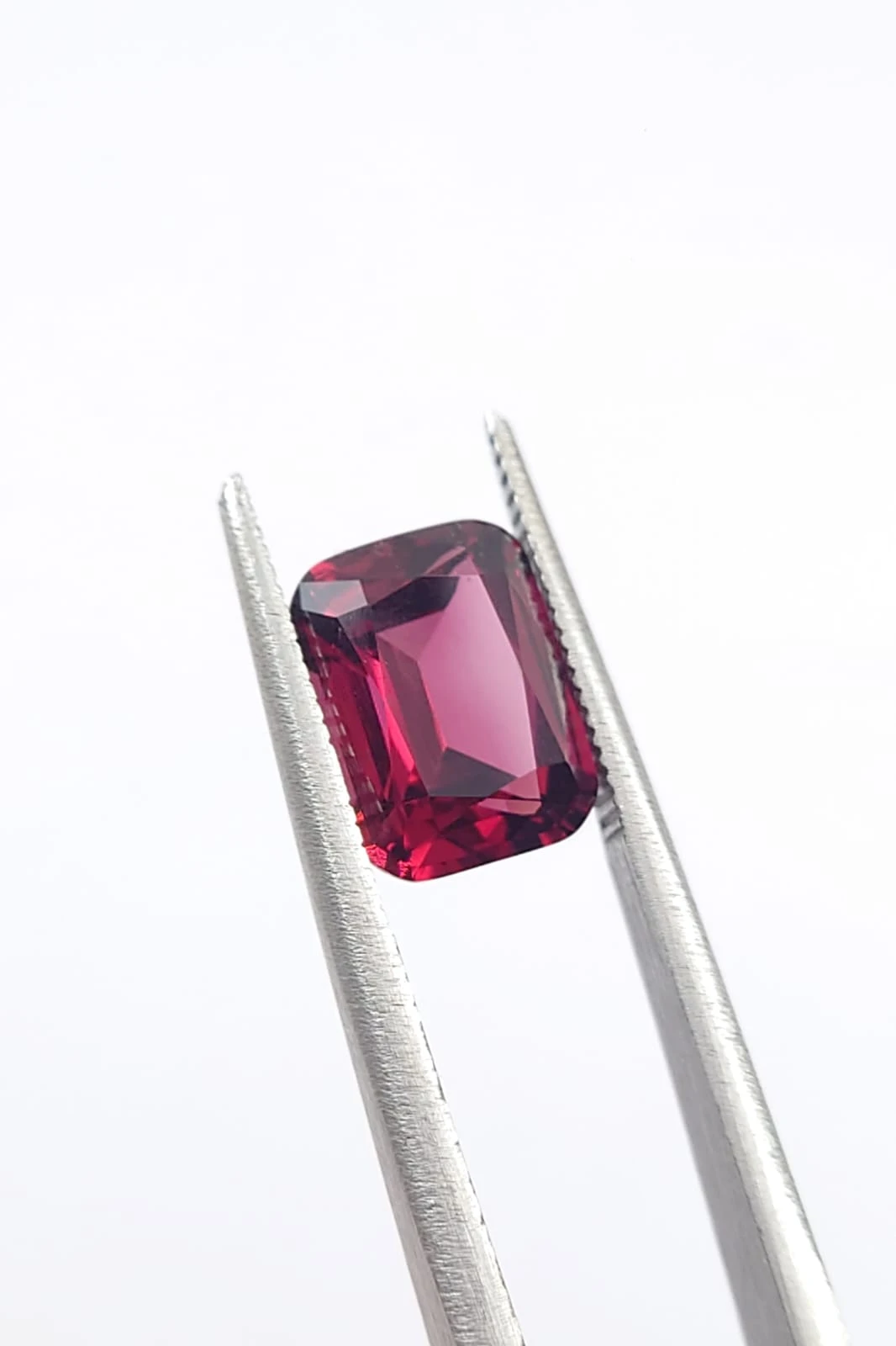 3.3ct Natural Reddish Pink Rhodolite Garnet Loose Gemstone From Tanzania — view 5